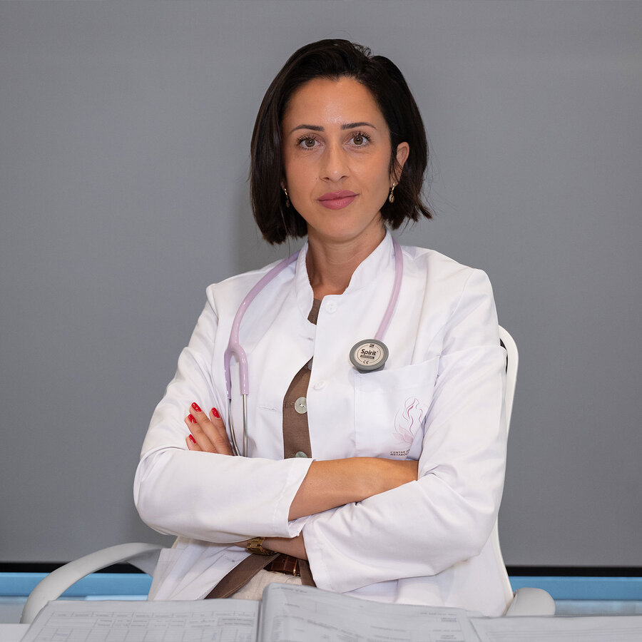 Dr. Naida Nakić